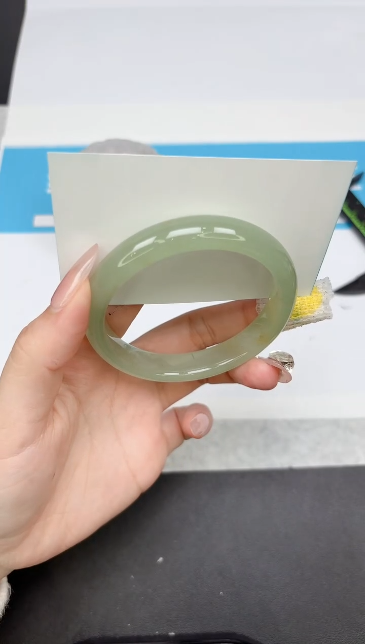 【闪购商品】石英质玉手镯未镶嵌479-60