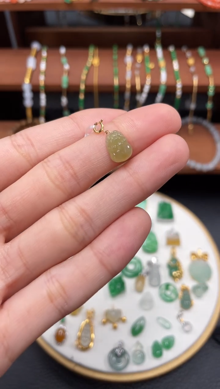 【闪购商品】翡翠吊坠(不含链)18K金镶嵌一个  JK483