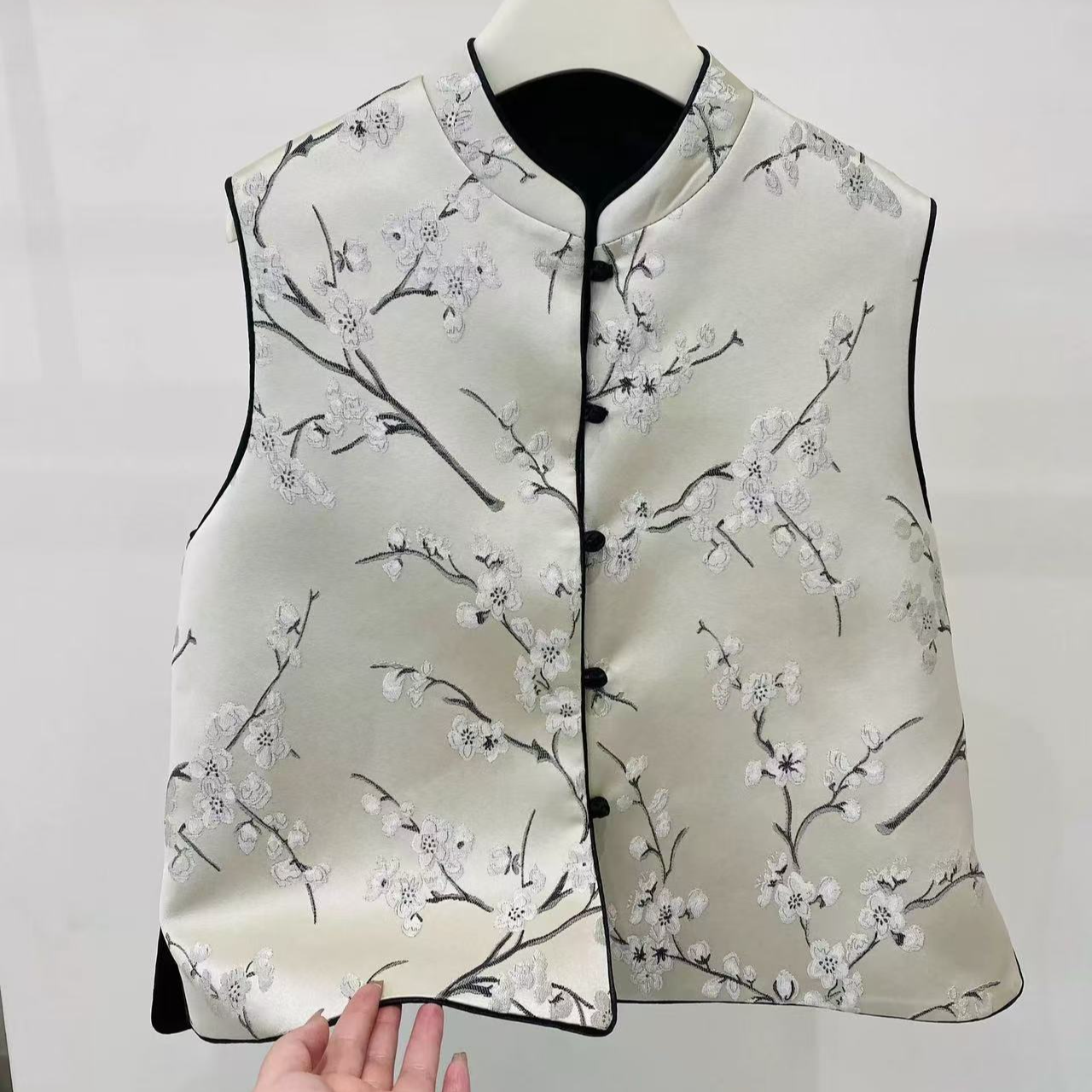 双面穿2025春秋新款新中式国风立领刺绣马夹女时尚双面穿马甲背心