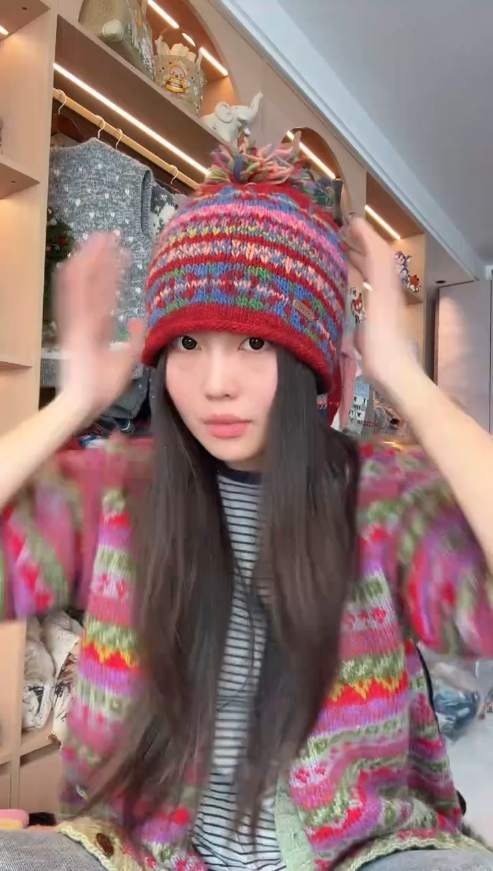 羊毛细线红色帽 