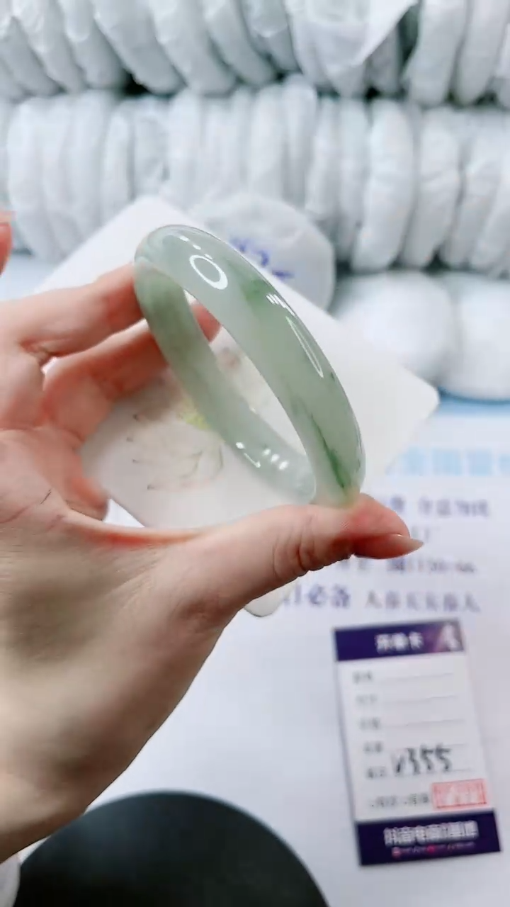 【闪购商品】石英质玉手镯未镶嵌多样性发货V355