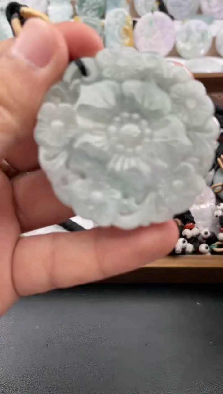 颈饰未镶嵌翡翠25/12/24/.122