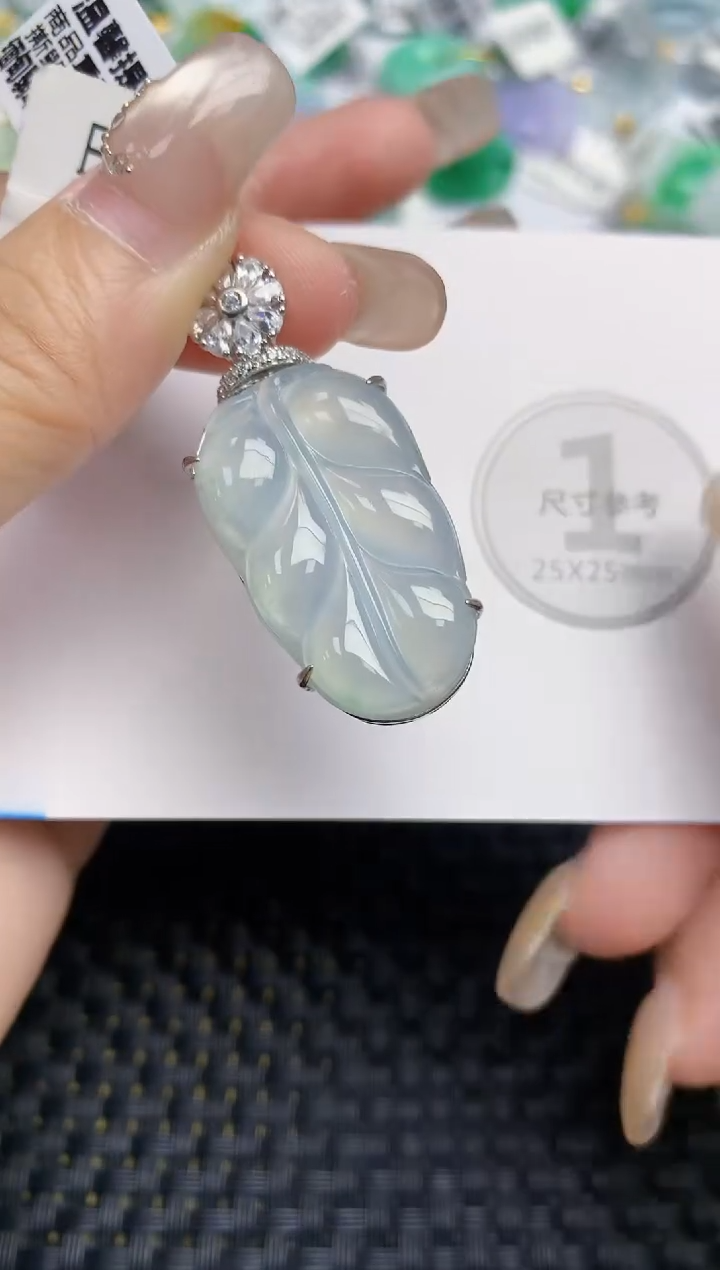 颈饰未镶嵌翡翠天然缅甸A货翡翠百元以上9元证书费自理