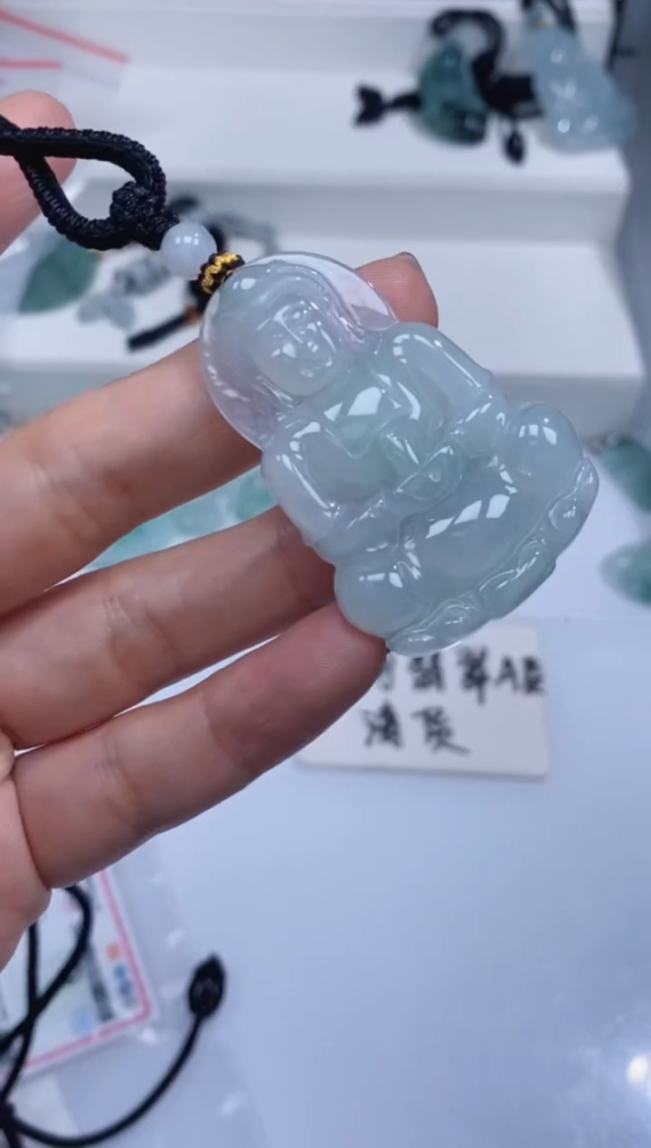 颈饰未镶嵌翡翠吊坠