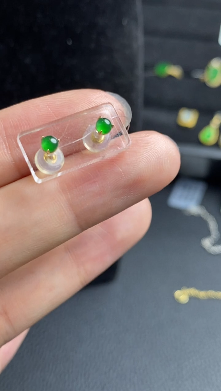 翡翠18K金镶嵌耳饰耳饰