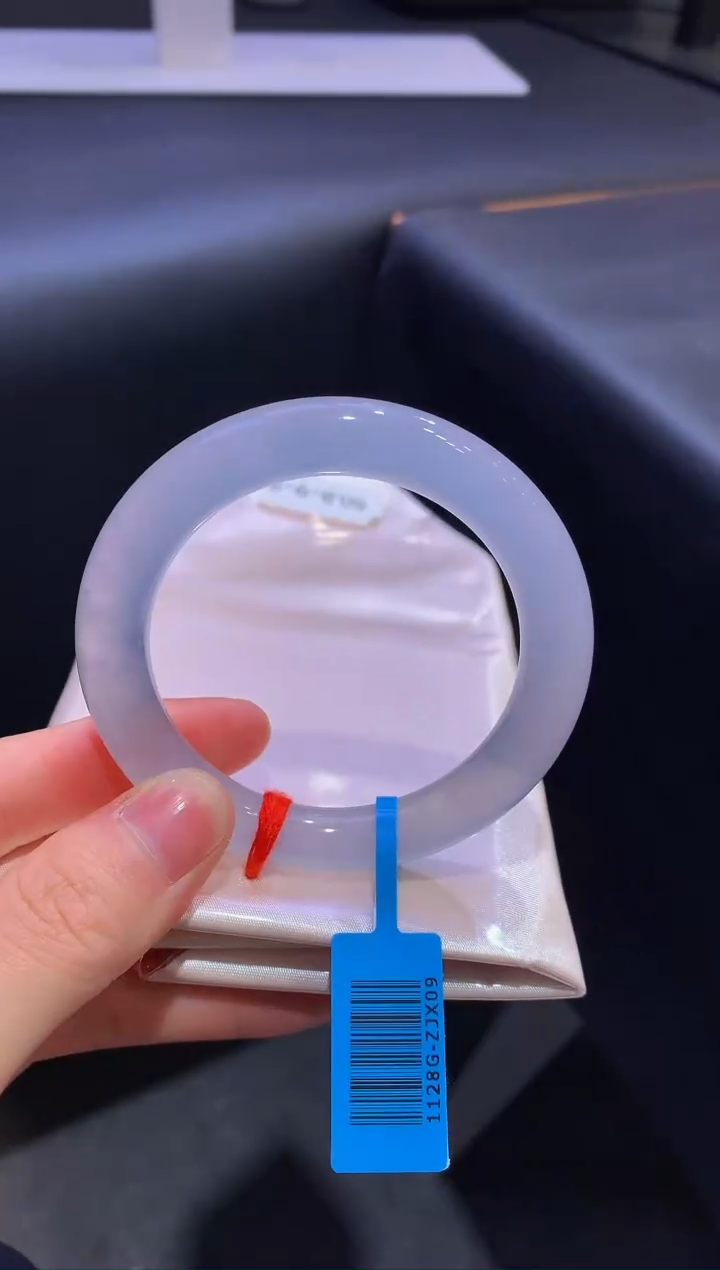 未镶嵌手镯翡翠小冰种透圆条手镯