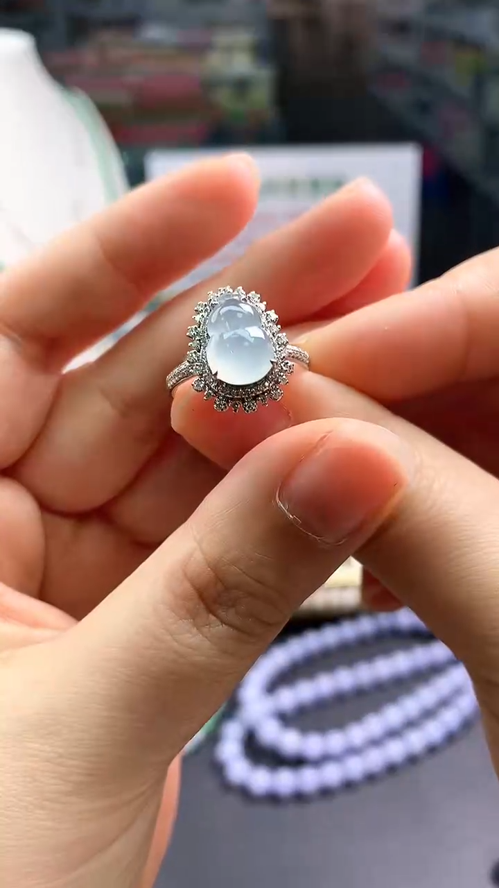 【闪购商品】翡翠颈饰18K金镶嵌翡翠戒指|不退不换