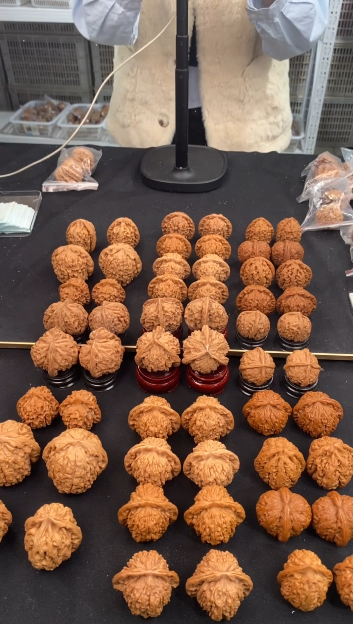 【闪购商品】文玩核桃把件四座楼44/45