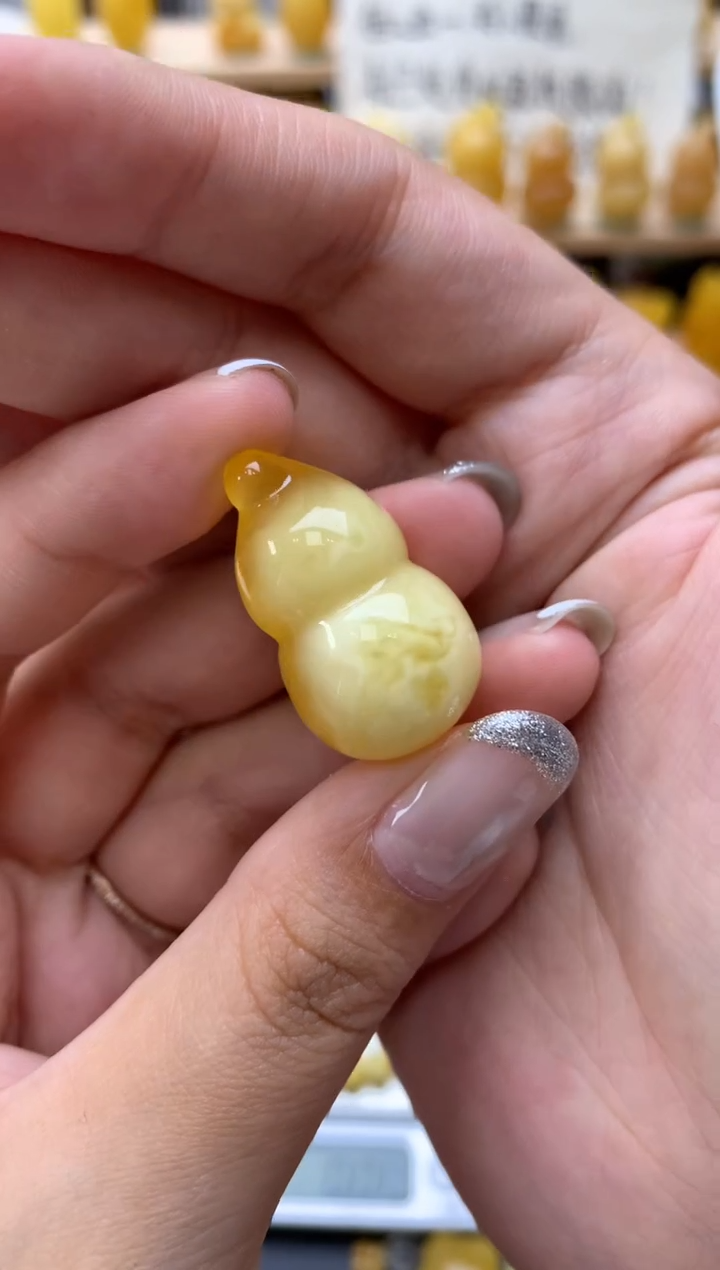 琥珀未镶嵌珠宝奇石025琥珀蜜蜡微瑕