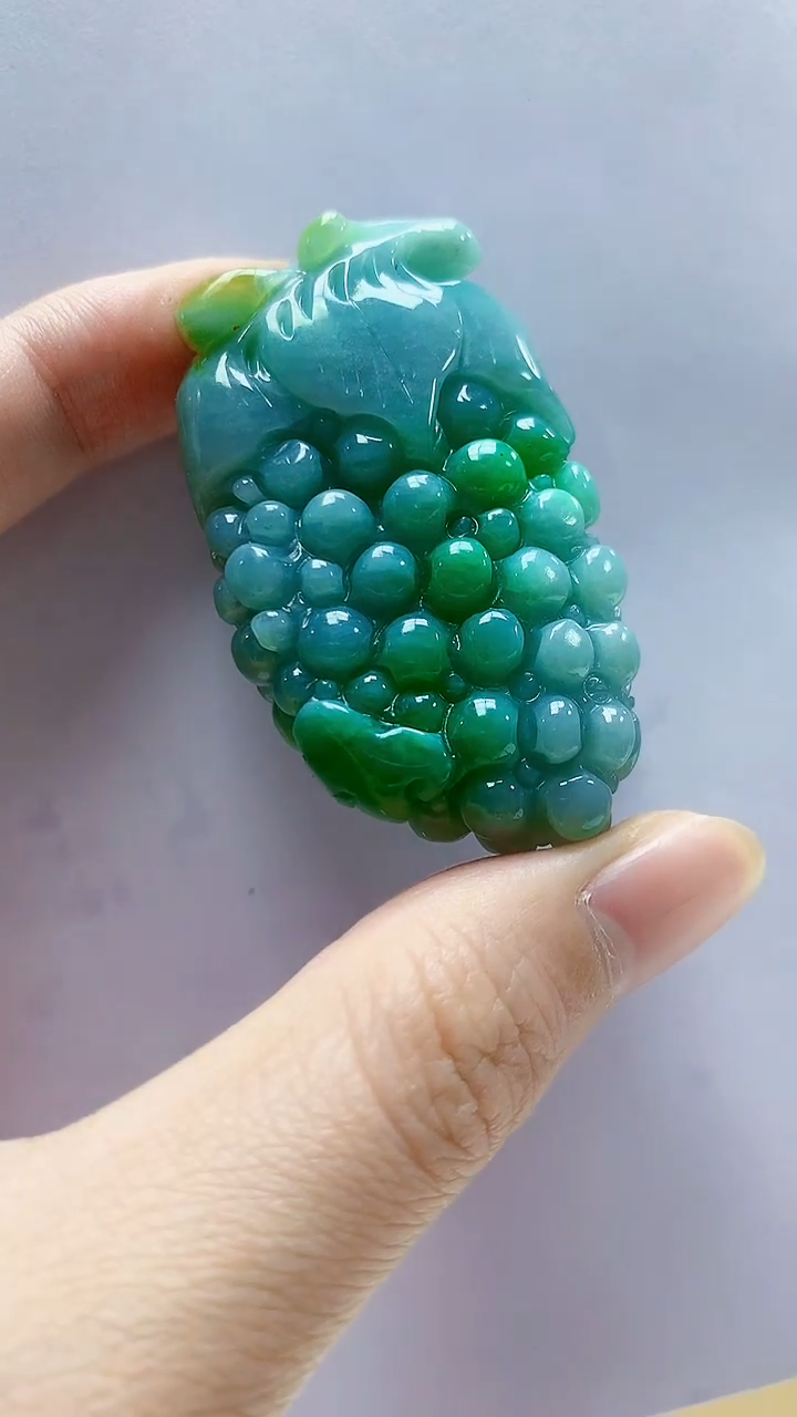 未镶嵌定制翡翠4868zm-毛货挂件葡萄104