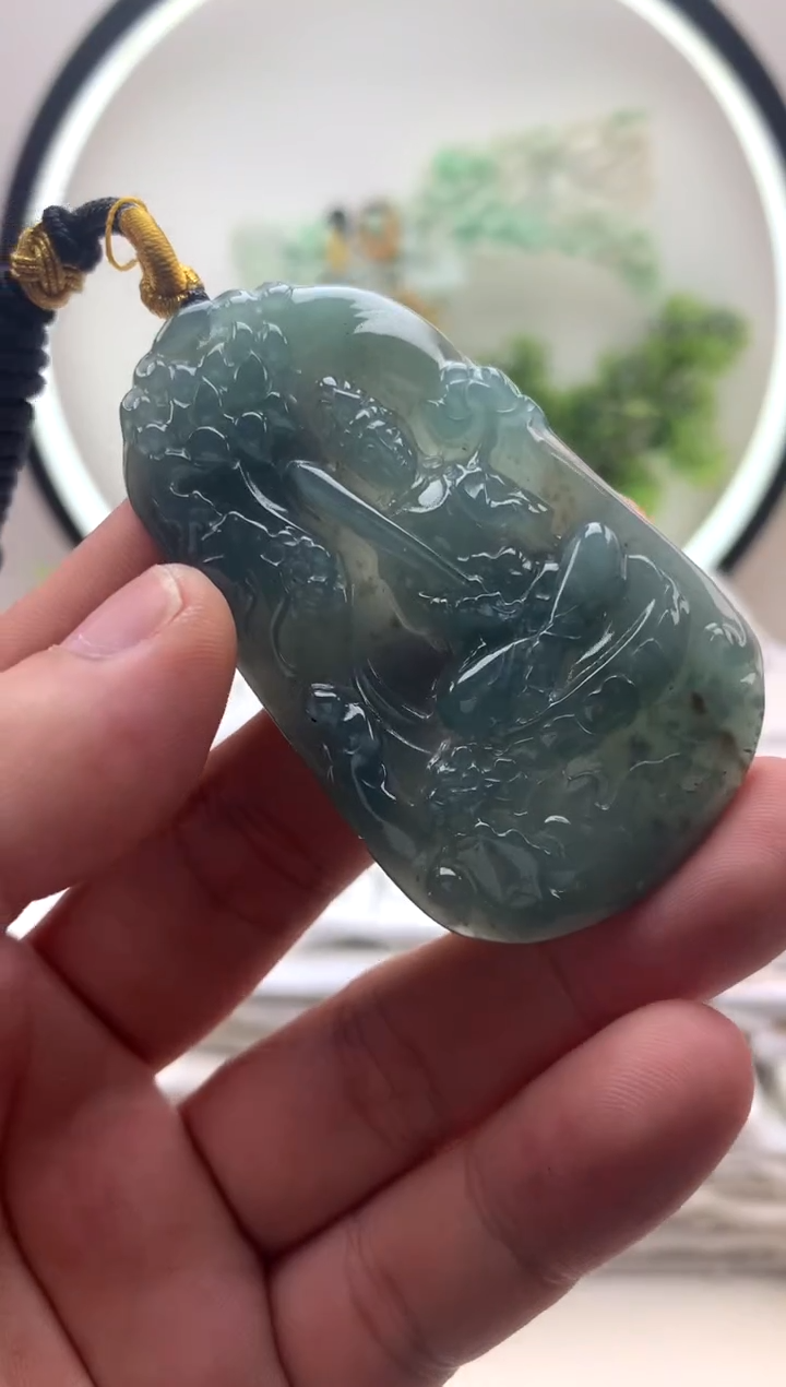 颈饰未镶嵌翡翠虚空藏