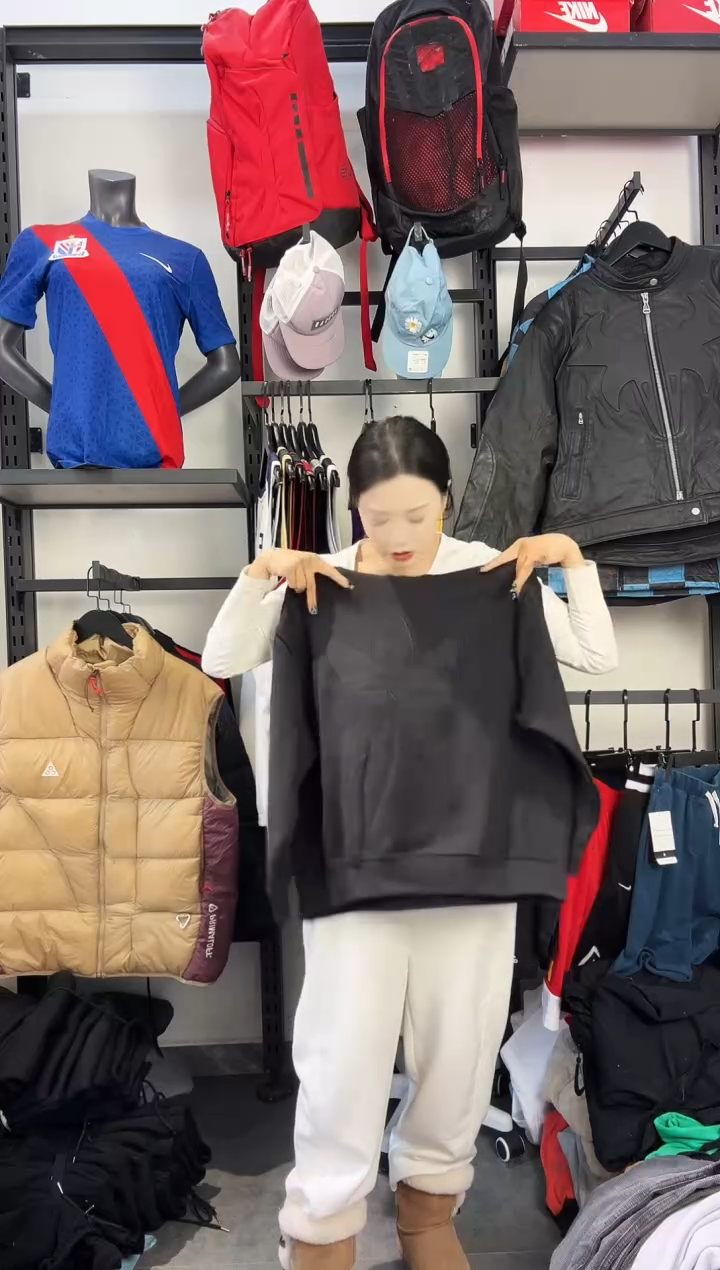 803闪购编码  阿迪运动卫衣裤以直播间过款为准 尺码. 160