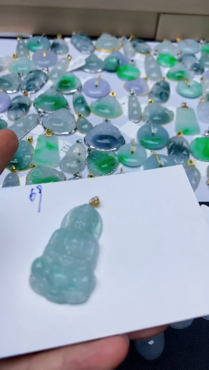 【闪购商品】翡翠颈饰18K金镶嵌天然翡翠A货   