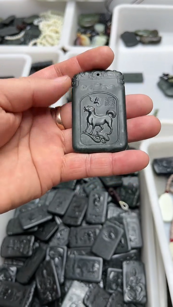 吊坠(不含链)未镶嵌和田玉1