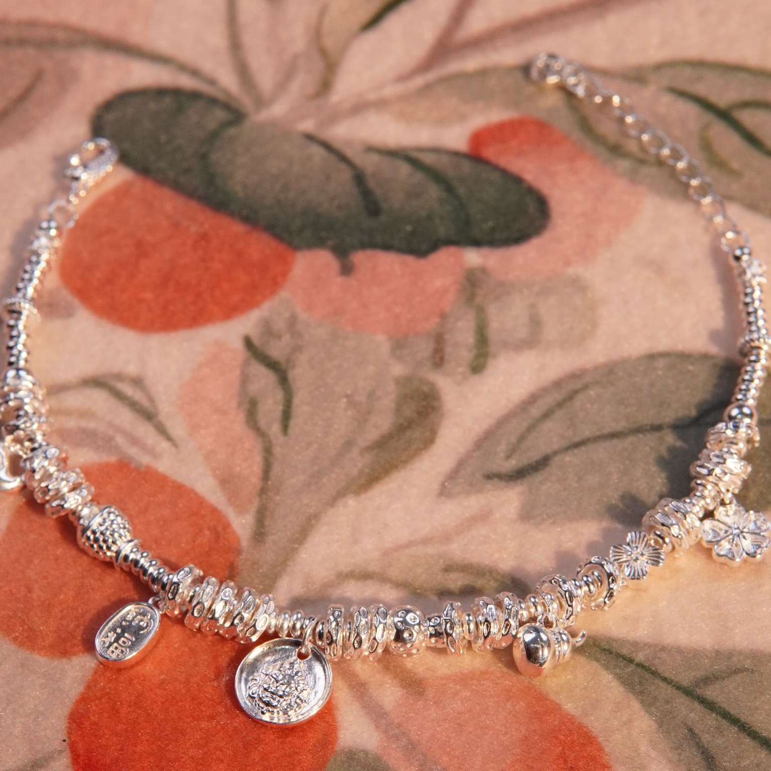 足银手链 苗人匠银坊 足银纯手工 传统民族风 五宝吊坠盘缠手链