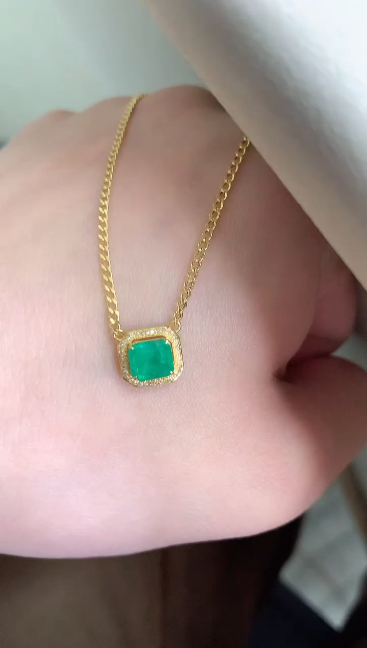 【闪购商品】祖母绿颈饰18K金镶嵌项链
