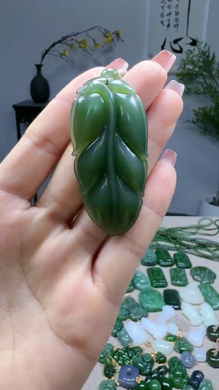 未镶嵌和田玉挂件1