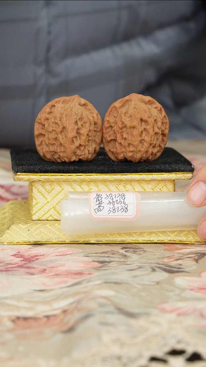 【闪购商品】文玩核桃把件非嫁接北京