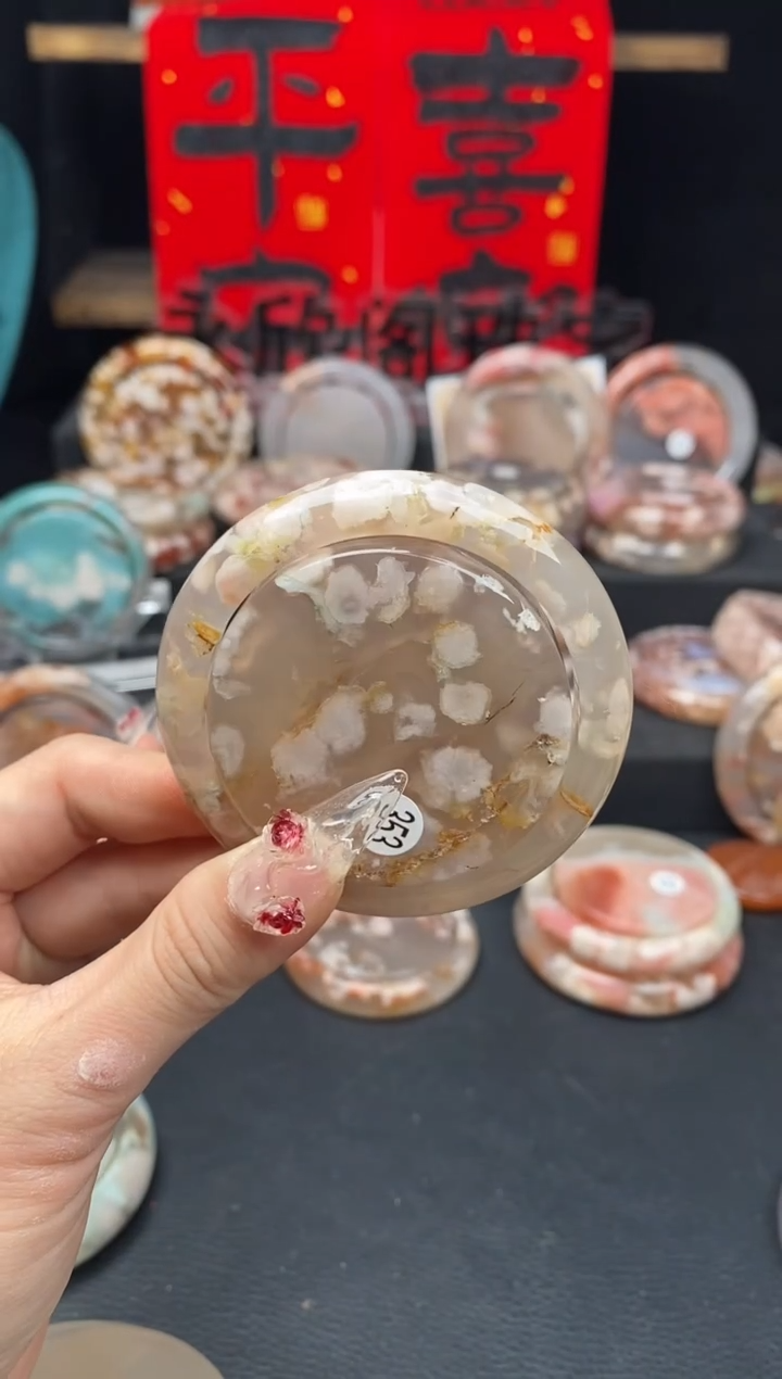 【闪购商品】石英质玉手镯（圆镯）未镶嵌53