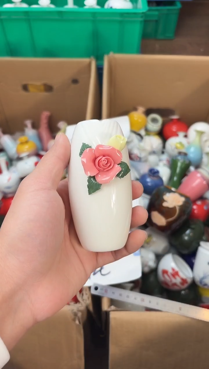 摆件瓷12.27晚微瑕小花瓶摆件