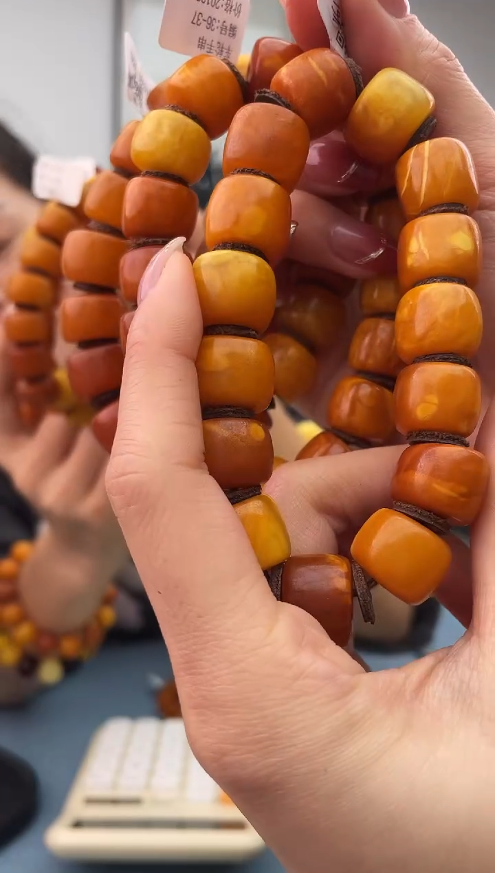 【闪购商品】蜜蜡珠宝奇石未镶嵌假一赔十，多样性发一件036