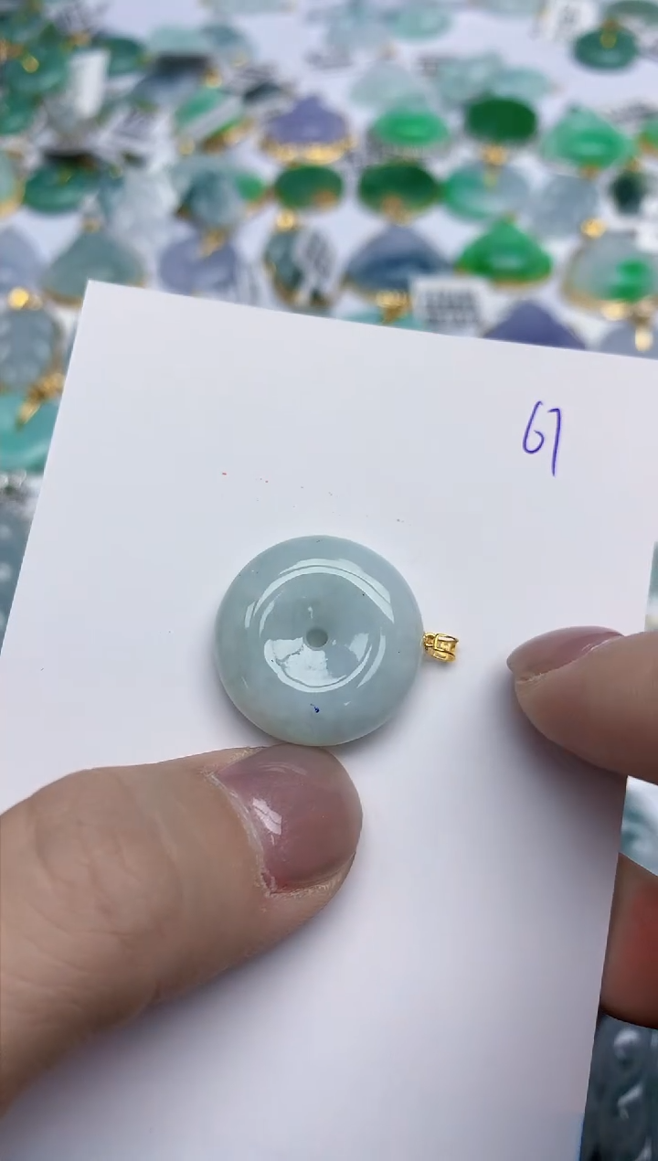 【闪购商品】翡翠挂件18K金镶嵌天然翡翠A货