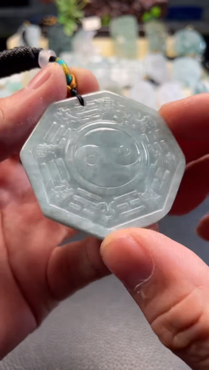 颈饰未镶嵌翡翠12/03/099