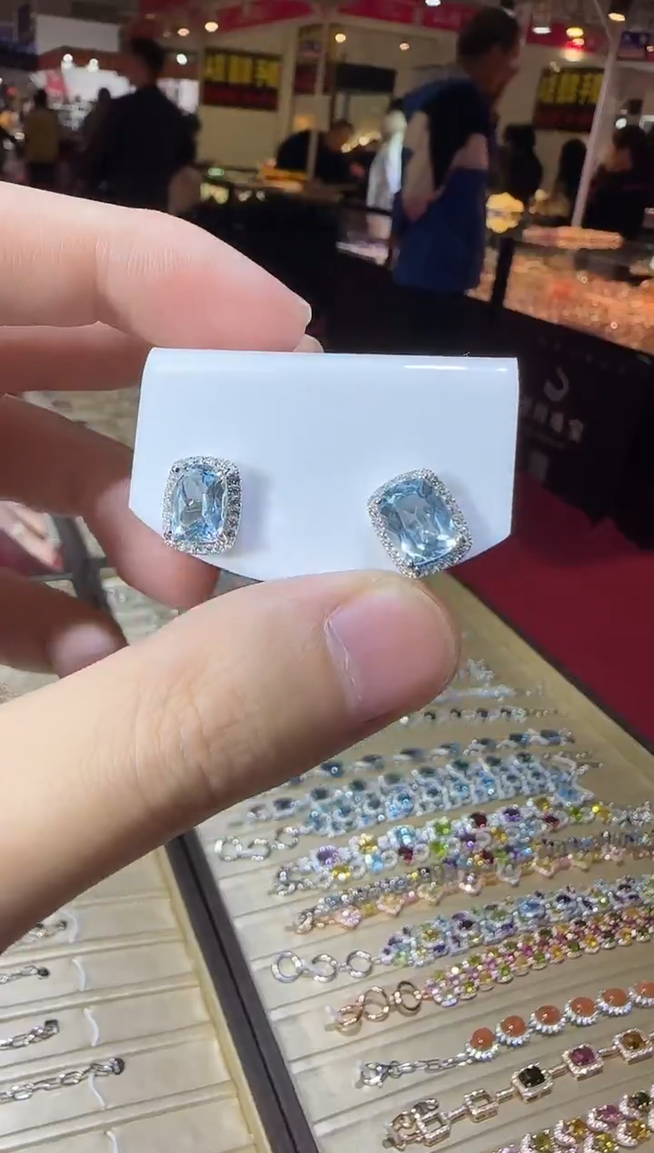 银S925镶嵌托帕石耳饰10*8mm耳钉