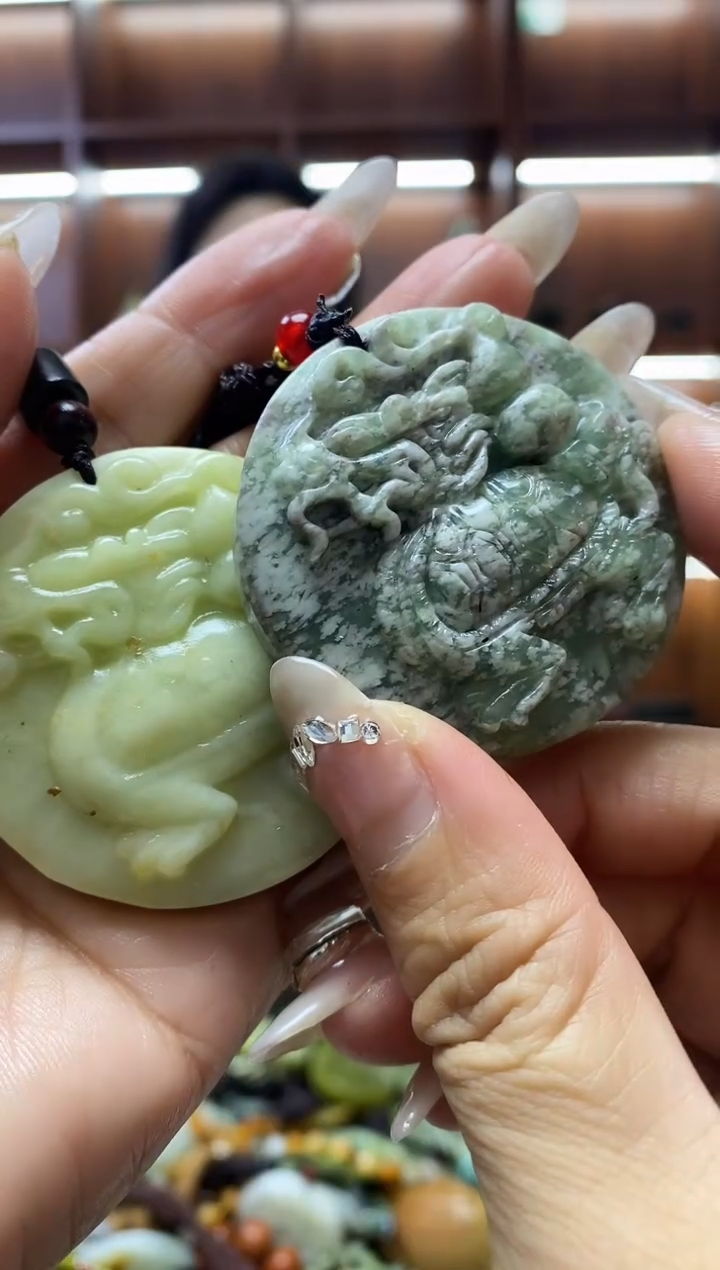 未镶嵌岫玉吊坠多样性发其一