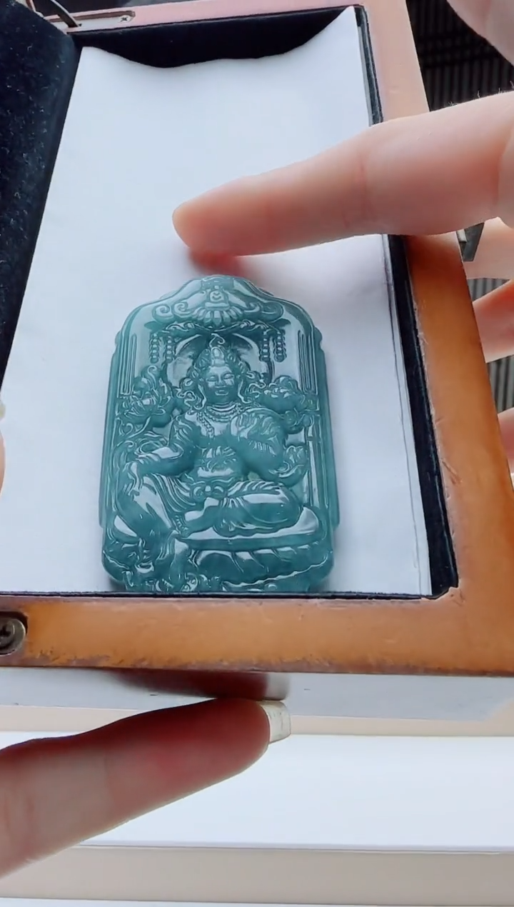 颈饰未镶嵌翡翠多样性发其一