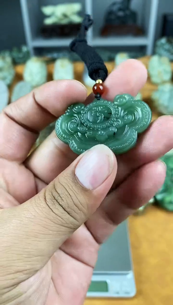 未镶嵌和田玉挂件1