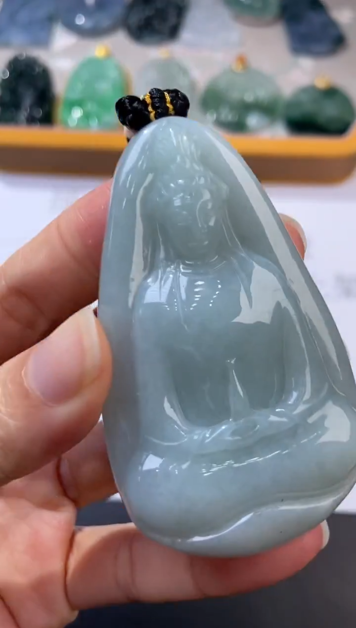 未镶嵌挂件翡翠376501  多人