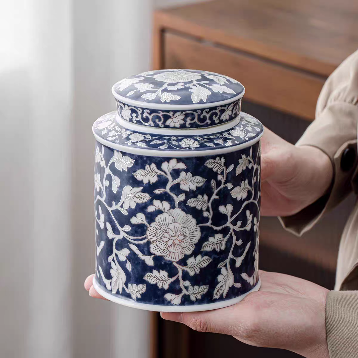 高档青花缠枝莲陶瓷密封茶叶罐家用防潮一罐多用适用