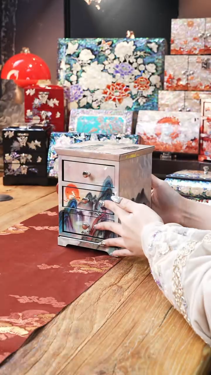 【闪购商品】瓷片豆包的星耀家