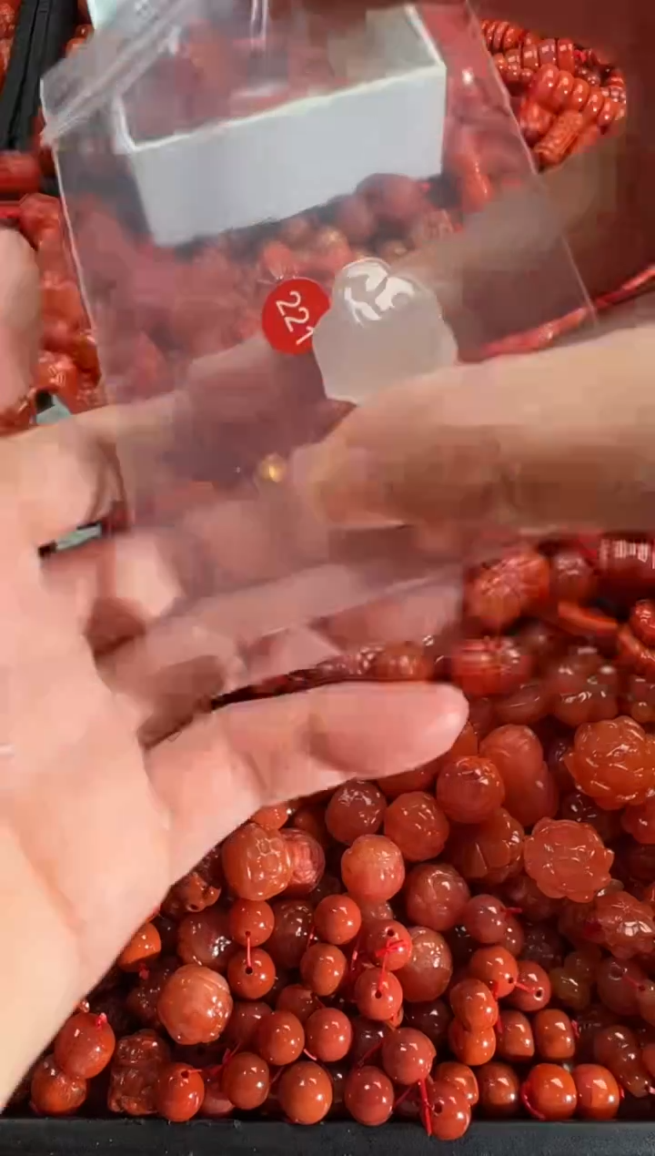 【闪购商品】南红玛瑙颈饰未镶嵌1