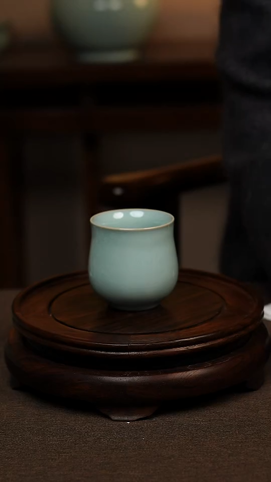 瓷片天青色全手工玉兰杯120ml微瑕不带礼盒