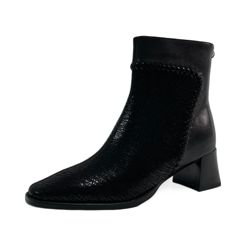 2025年新款欧美粗跟短靴气质小众圆头舒适不累脚女黑色裸靴3181