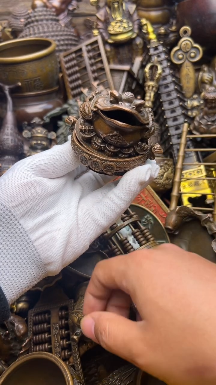 精美铜器，点击下单