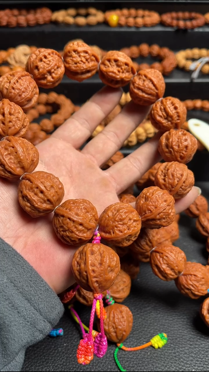 吊坠桃核文玩手串