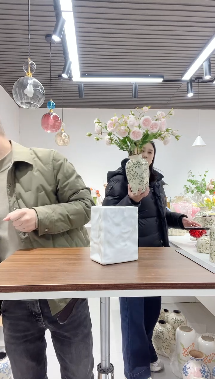 尾货清仓褶皱纸袋小号白色