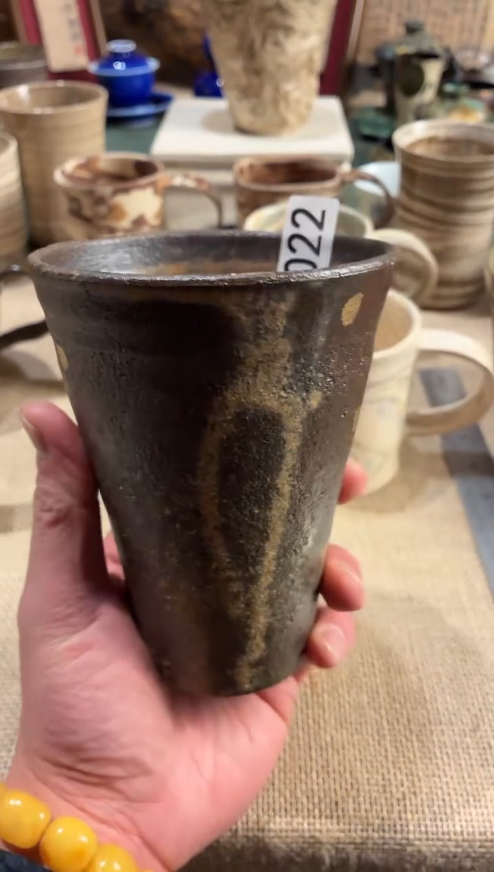 瓷片P***y22黑粉引点金手握杯1个