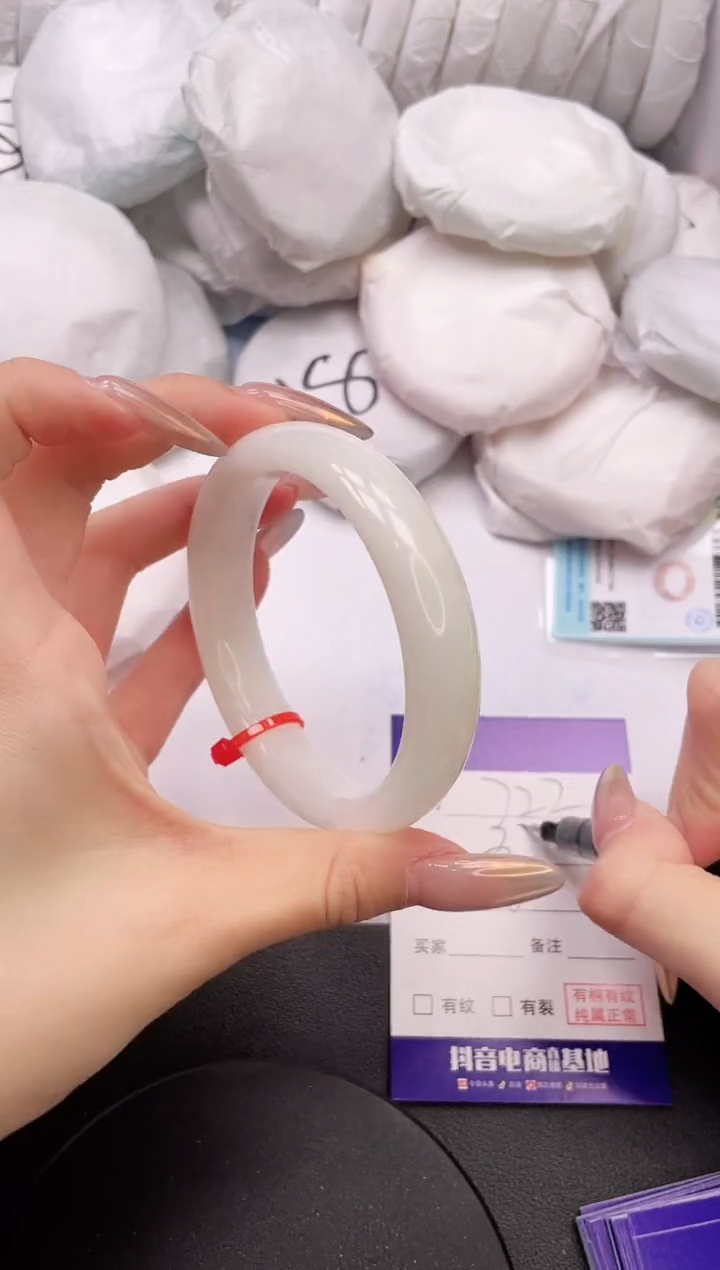 【闪购商品】和田玉手镯未镶嵌1K722-60