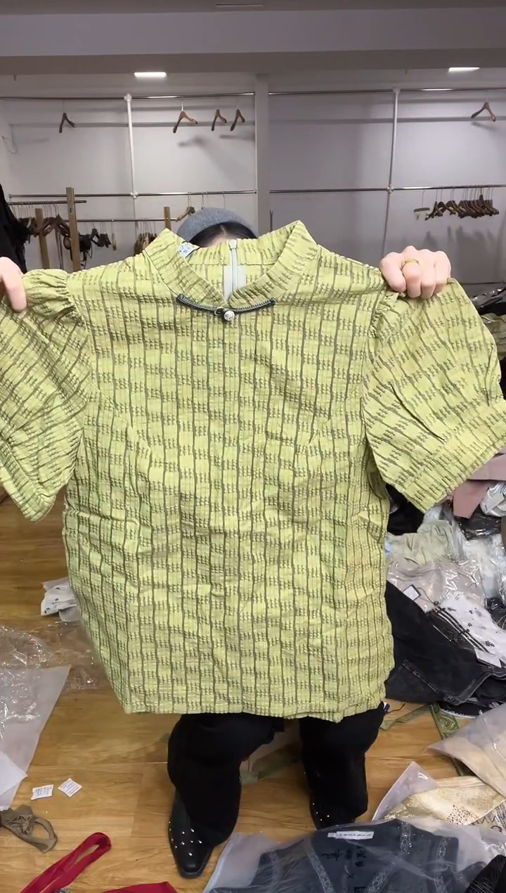 半袖       L码          100-110斤