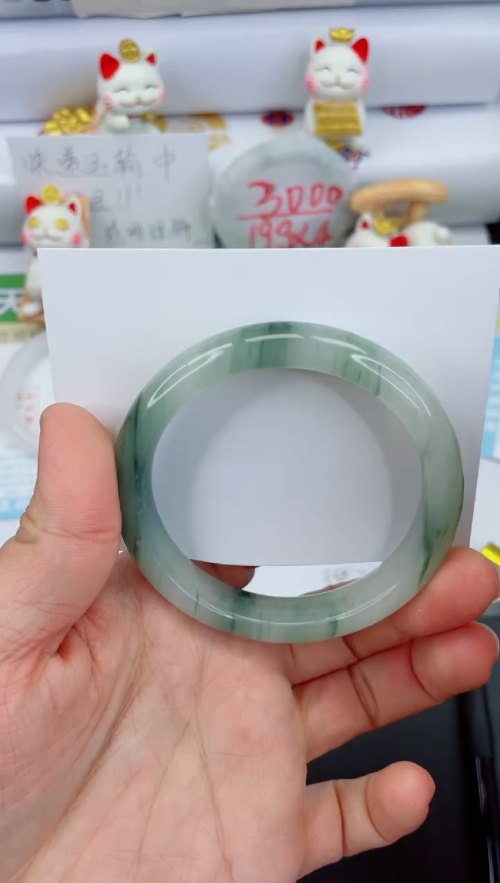 【闪购商品】石英质玉手镯未镶嵌84-58