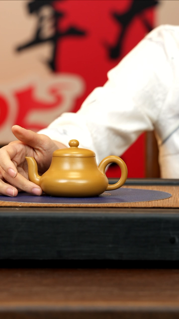 【闪购商品】紫砂茶壶TT 黄金朱泥 君德