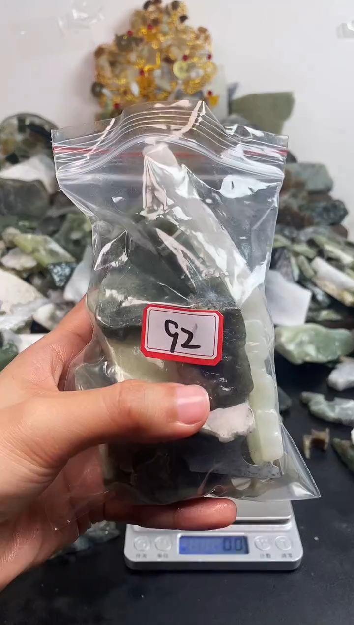 未镶嵌和田玉摆件92