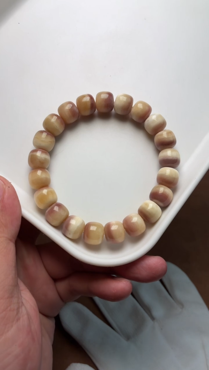 驼骨其他S****Q杂件520-血奶盖单圈