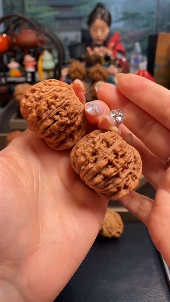 【闪购商品】文玩核桃把件K64四座楼45