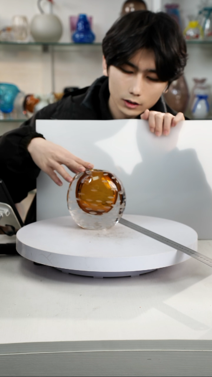 【闪购商品】琉璃高14轻奢琉璃花器正常手工痕迹