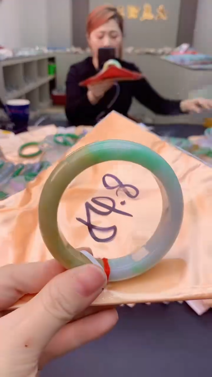 【闪购商品】翡翠手镯未镶嵌0095821361